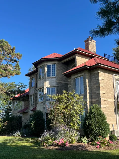 Red Roof Stable and Farm LLC