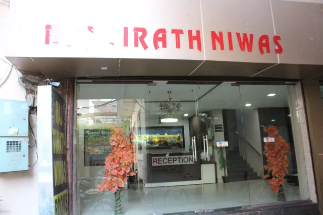 OYO 23357 Raj Tirath Niwas