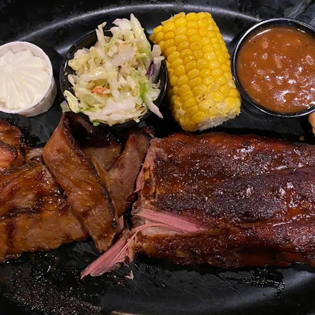 Benny's Smokin' BBQ and Brews