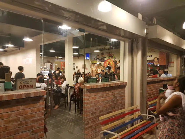 MichelangelO's Pizzeria