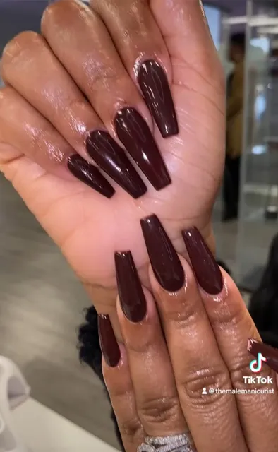 D'yVonne's Nails And Beauty Bar