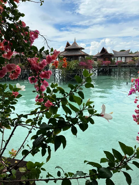 Mabul Backpackers (Office)