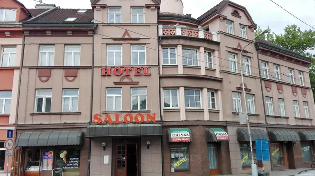 Hotel Saloon