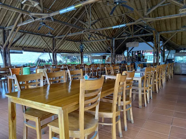 Gubug Udang Restaurant