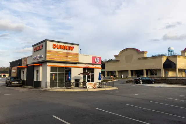 The Shoppes at Banks Crossing