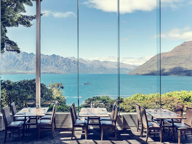 South Eatery Restaurant