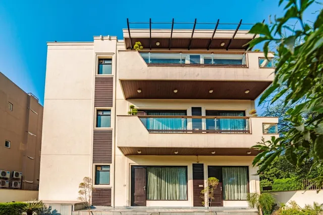 Royal Residence On Mg Road