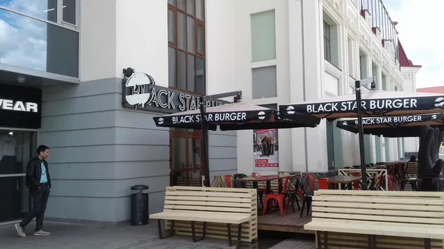 Black Star Burger