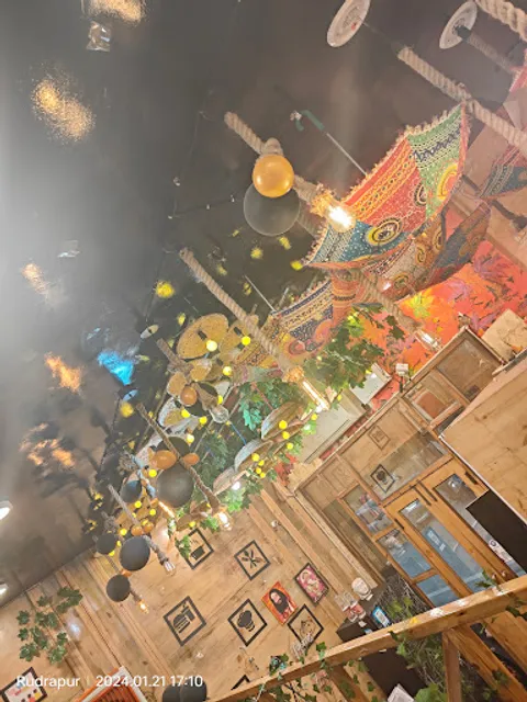 UK06 CAFE & RESTAURANT