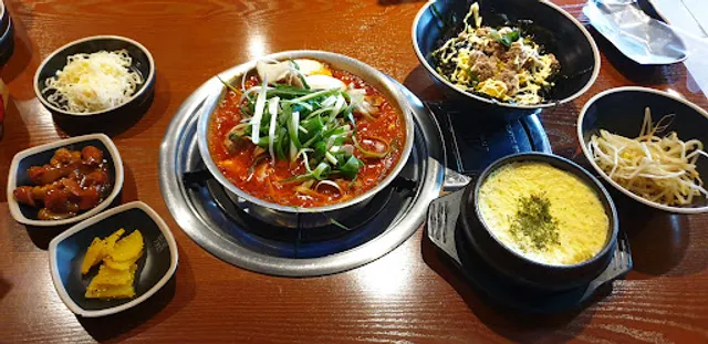 짚신매운갈비찜 천안불당점