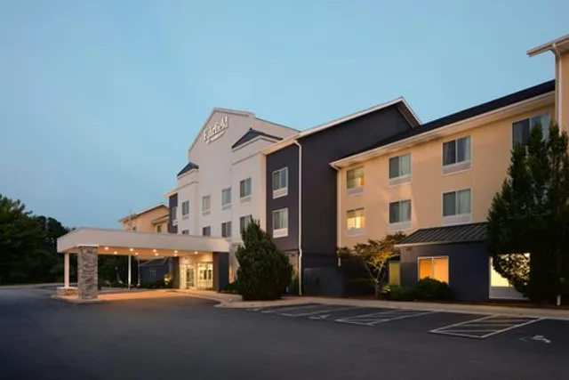 Fairfield by Marriott Inn & Suites South Boston