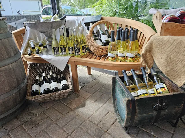 Spargelhof Heuer, Restaurant Fuhrberger Spargelwirtschaft, Erdbeeren & Heidelbeeren