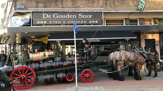 De Gouden Snor eten & drinken