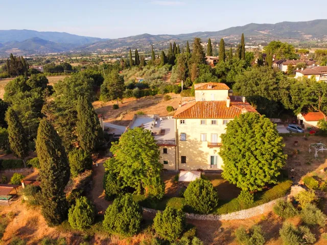 Residenza d'Epoca Bella di Ceciliano - Suites & Apartments close to Arezzo and Casentino