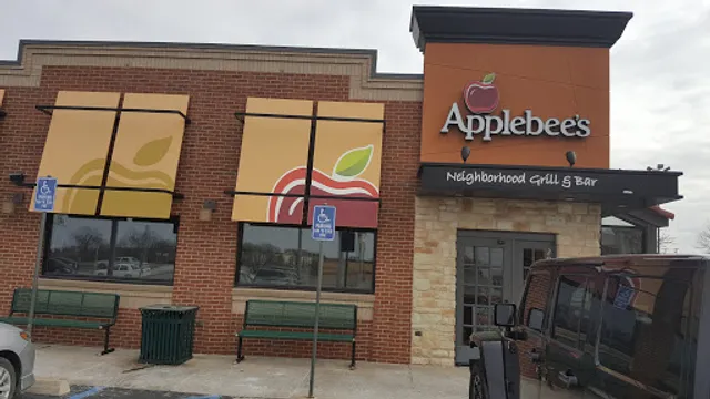 Applebee's Grill + Bar
