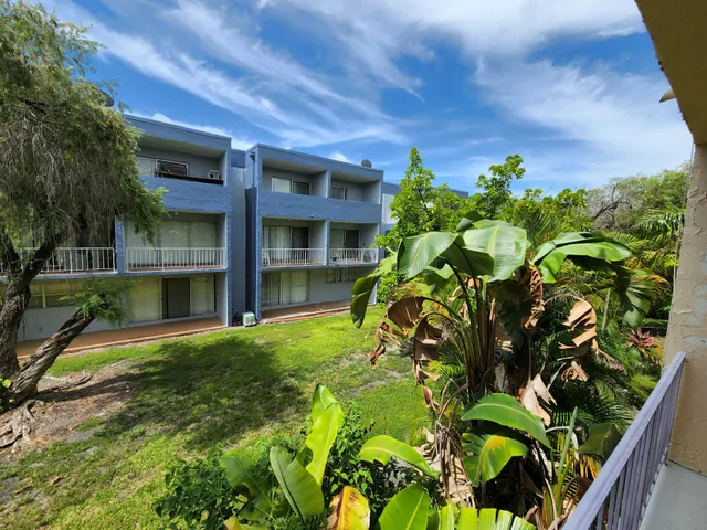 The Beach Club at Fontainebleau Park
