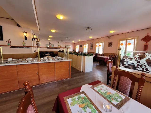 China-Restaurant Shanghai City