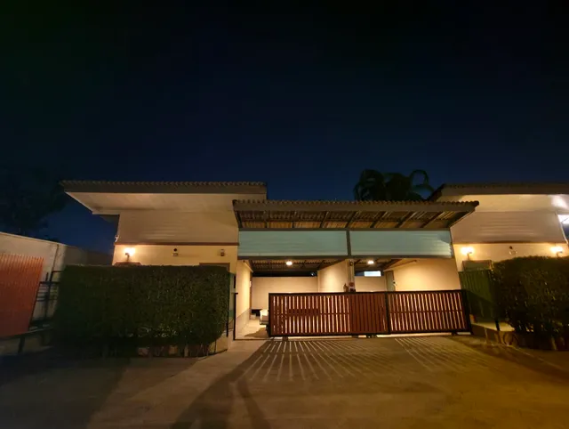 โทนี่เฮ้าส์ รีสอร์ท