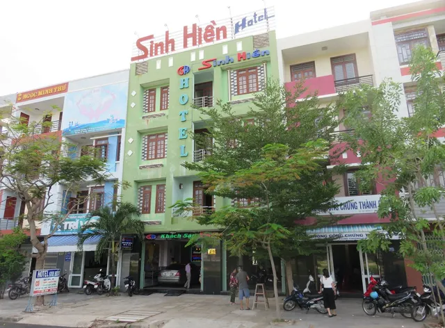Khách sạn Sinh Hiền