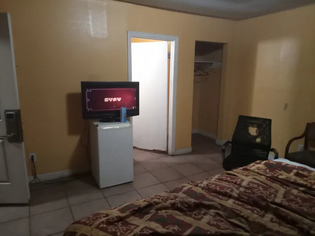 Elvis Presley Blvd. Inn