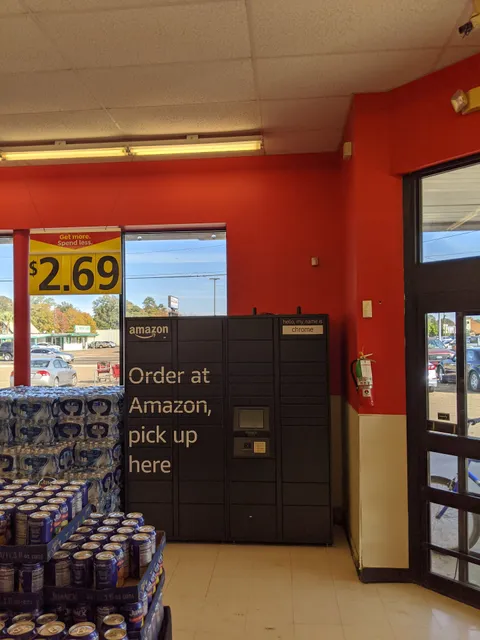 West Gate Shopping Center