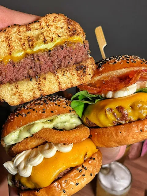 Burgers House Experience - Itapira