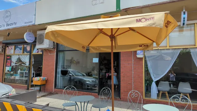 Pacific Mix/Monte Coffee Cafe