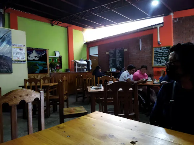 Restaurant Turístico Alpamayo