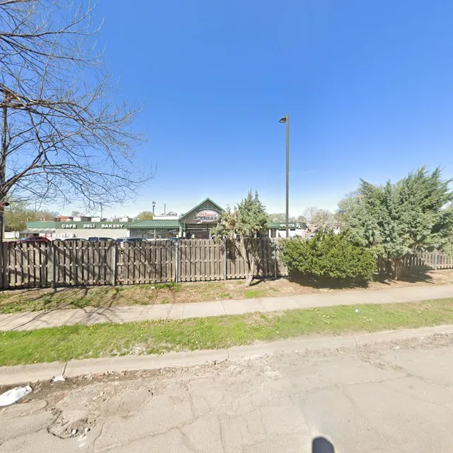 Russ's Market Pharmacy 17th Washington St.