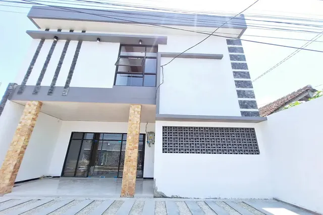 RedDoorz near Stasiun Kediri