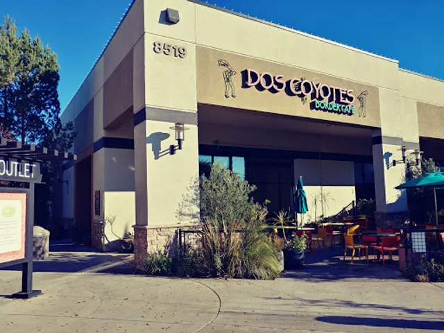 Dos Coyotes Border Cafe