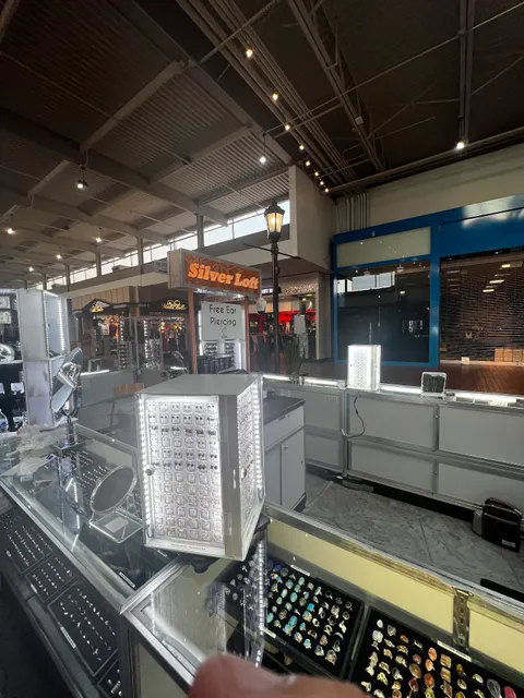 Silver Loft - Valley Fair