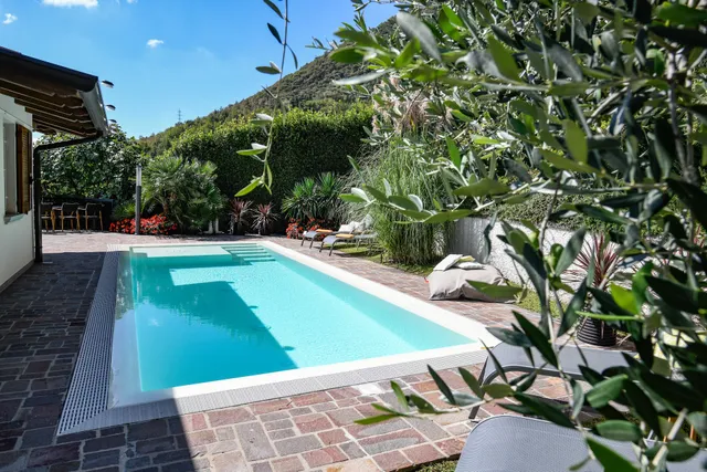 Villa Rondine | Ferienhaus mit Pool