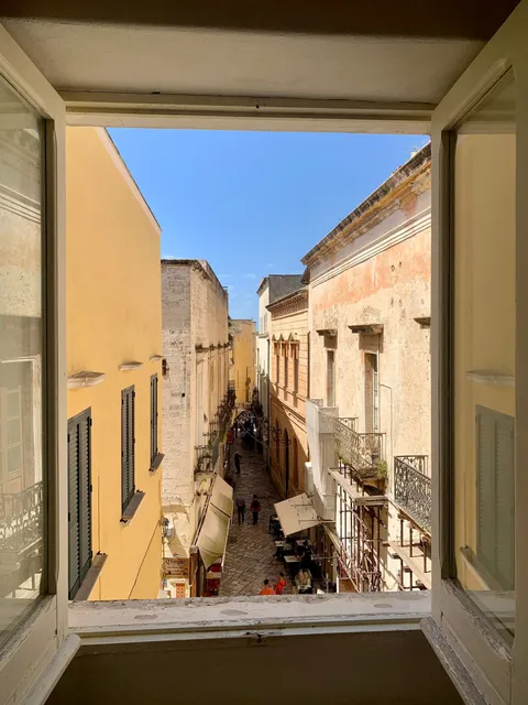 Kàllistos Suites & Apartments