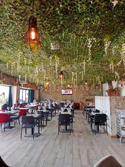 Komal Indian Restaurant & Bar