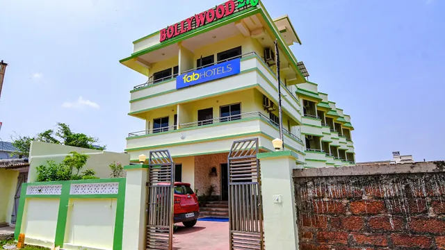 FabHotel Bollywood 2.0