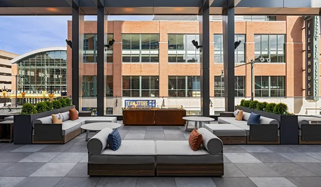 Hyatt Place Indianapolis / Downtown