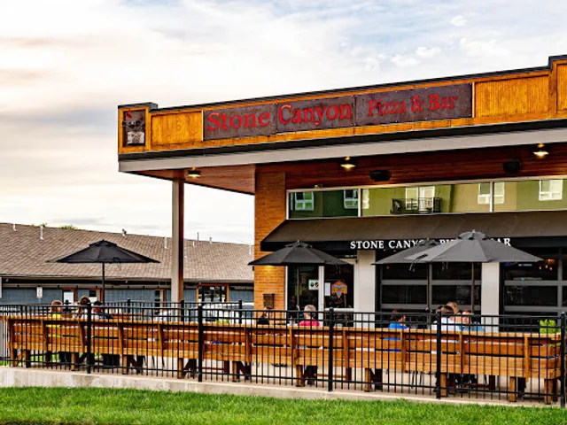 Stone Canyon Pizza Gladstone