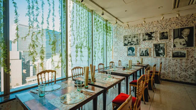 Vietnam Alice Ginza store