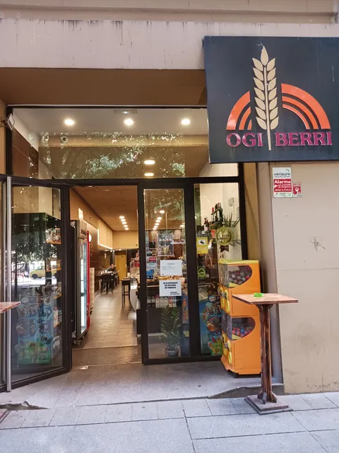 Ogi Berri Carlos III