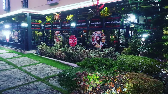 Pizza Stop (Italian Restaurant)