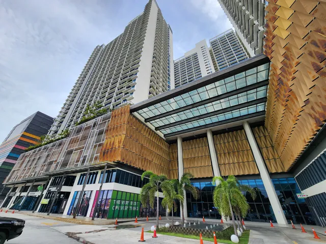 Cozy by Yamada Residence, Trefoil