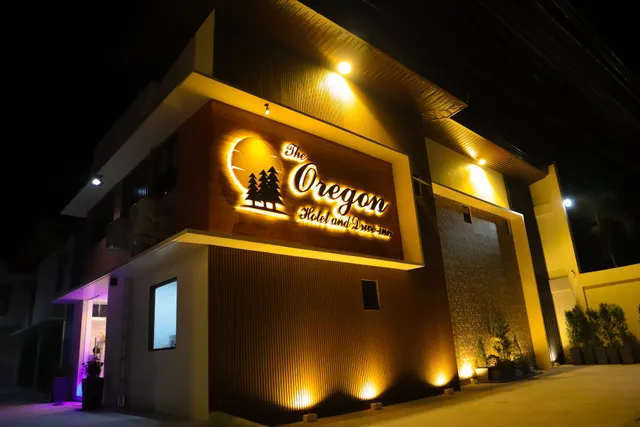 The Oregon Hotel and Drive-inn