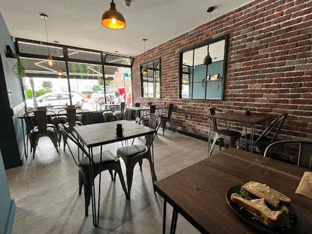 Brookes - Coffee and Brunch Cafe