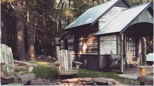 Blue Moon Rising Cabins on Deep Creek Lake