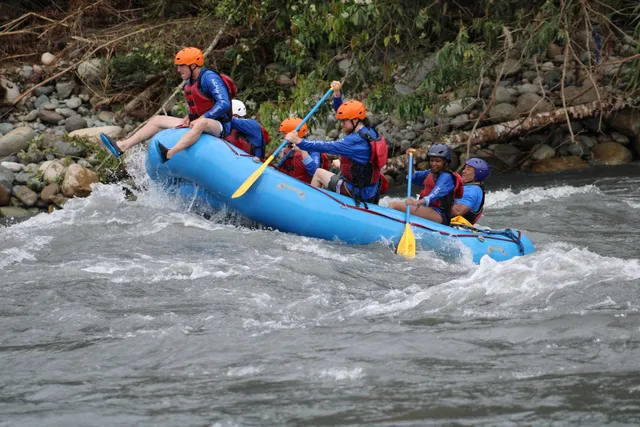 ARA Adventure River Amazonas