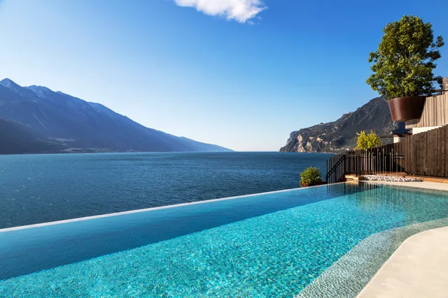 EALA - My lakeside dream