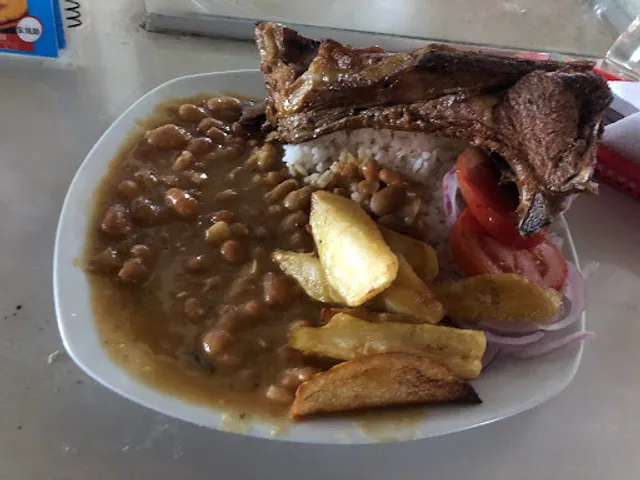 Restaurante "Mama Naty"