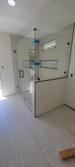 Orteglass showerdoors