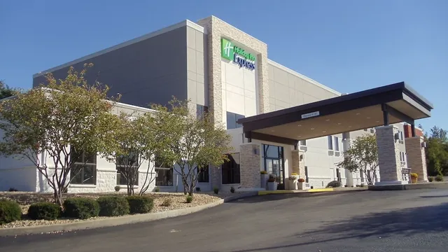 Holiday Inn Express Cloverdale (Greencastle), an IHG Hotel